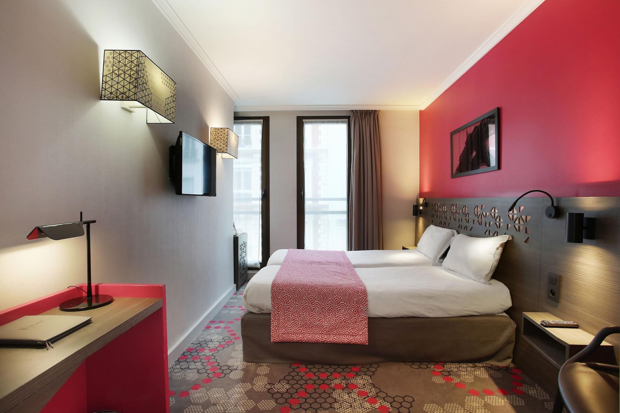 Hotel Eiffel Capitol Paris Exterior photo